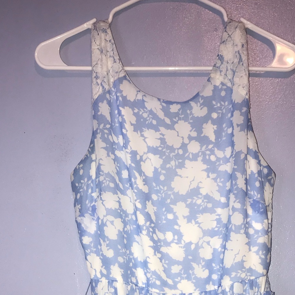 Dress - Picture 3 of 4